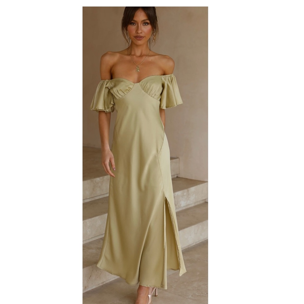 BRAND NEW DRESS